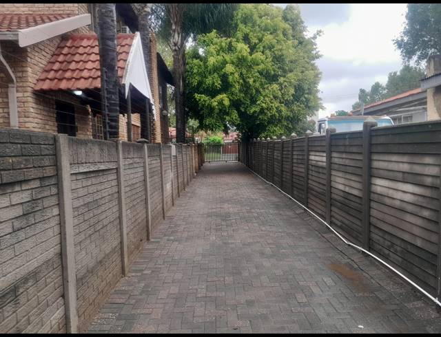 4 BEDROOM HOUSE FOR SALE IN BO-DORP